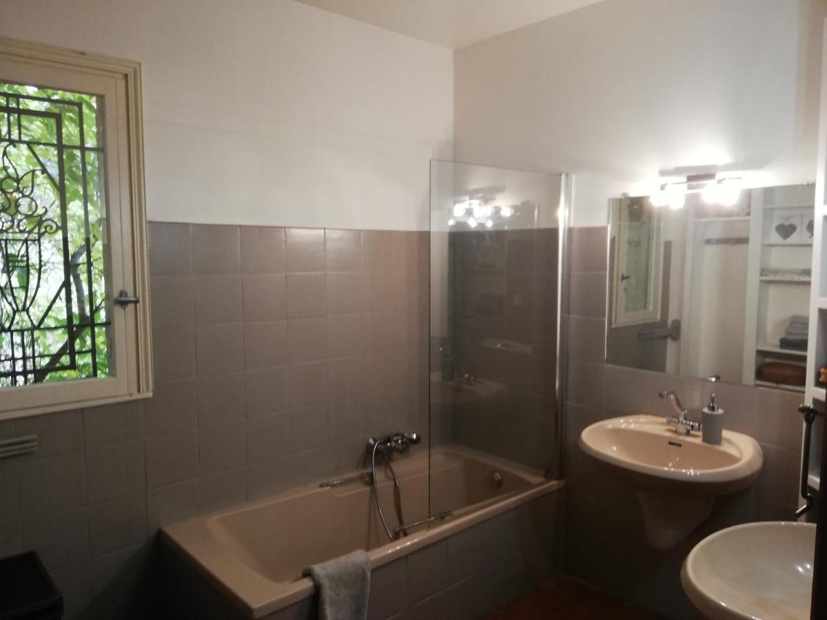 Chambre lumineuse, calme absolu Allauch Esterno foto